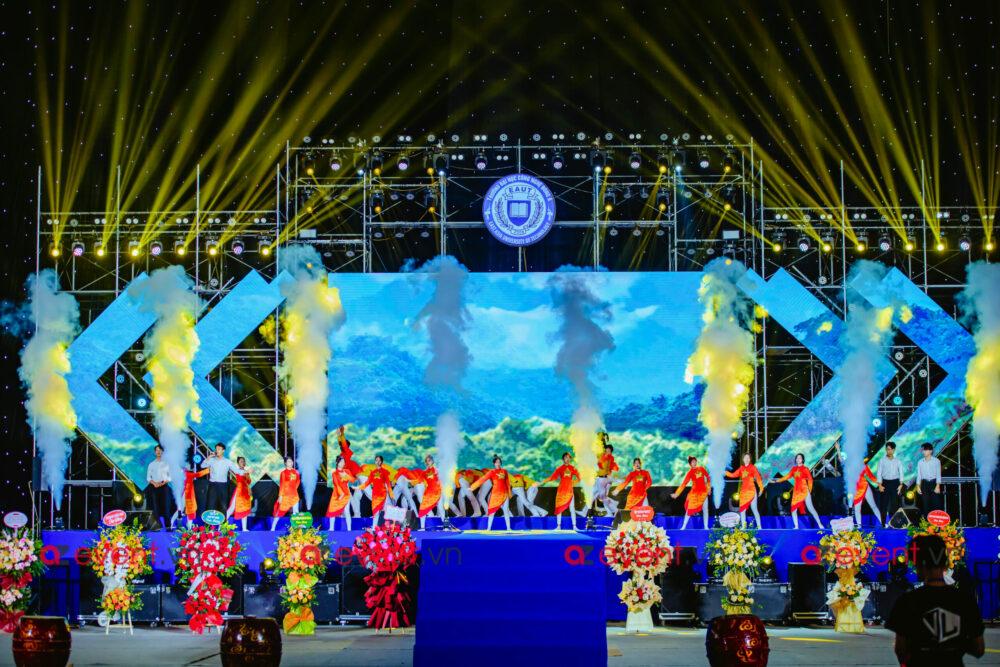 Tổ chức lễ kỷ niệm thành lập